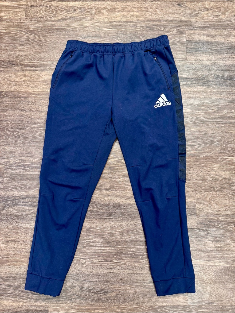 NWT adidas AEROREADY D2M Motion Logo Jogger Pants 2XL Navy Zip Pockets